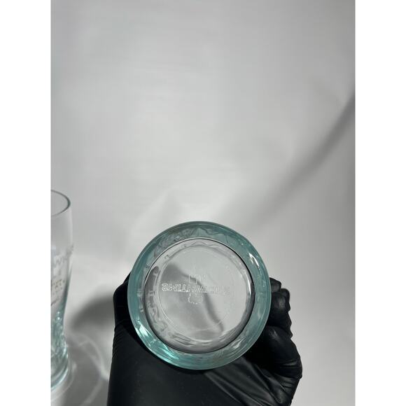 Set Of 2 Smithwicks Superior Irish Ale Pint Beer Glasses Clear 20oz 3D Embossed - Picture 5 of 11